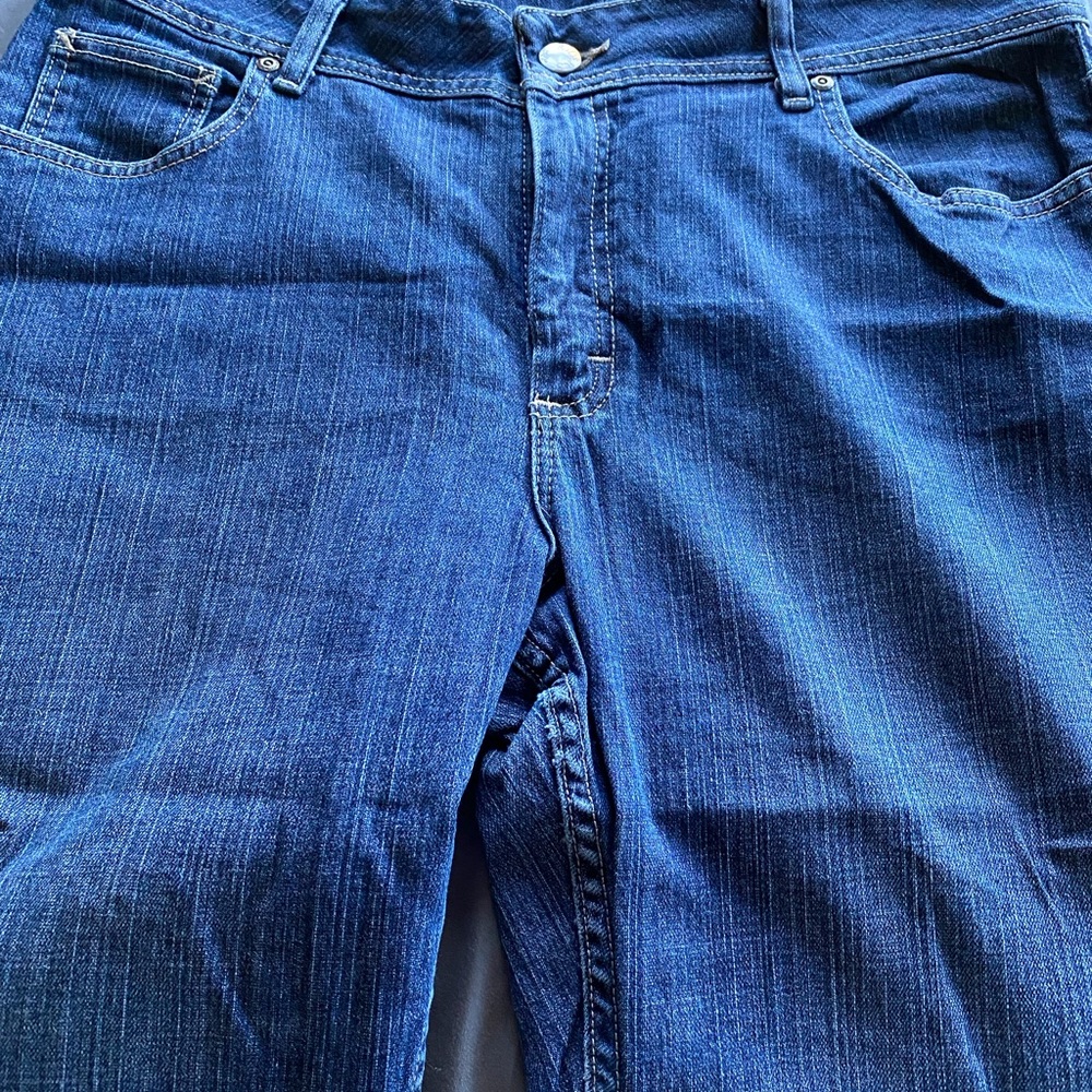 Lee Riders jeans in very good condition sz 16L wear on pants leg see photo